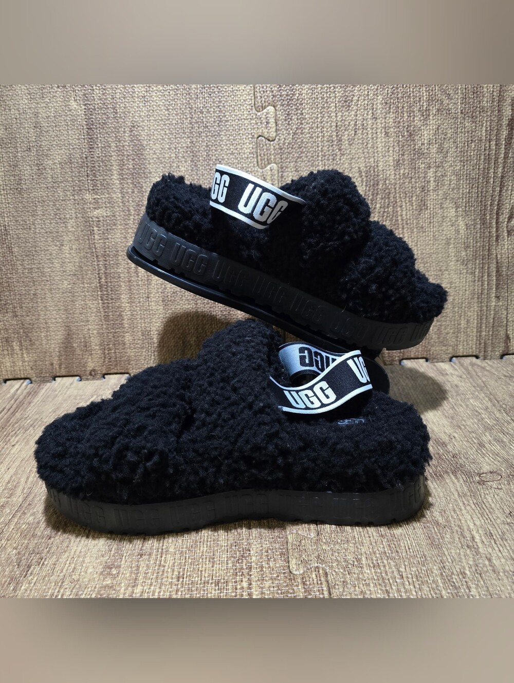 UGG Oh Fluffita Black Curly Sheepskin Platform Slide Sandals Women's Size 8 - Picture 8 of 10